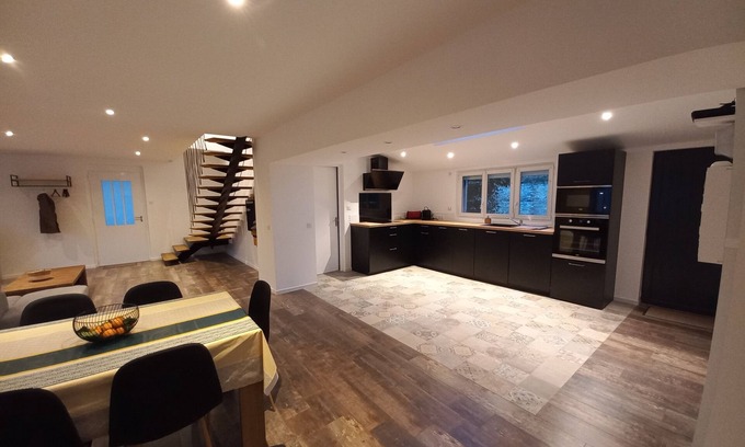 Saint-Lambert-du-Lattay Casa | Maison de Bourg Tout Confort