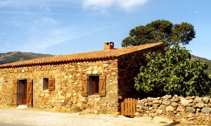 Galeria Casa | Maison de caractère, pierre sèche, Galéria, pour 2