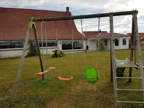 Samer Casa | Maison de Charme à Samer, 7 pers, Grand Jardin, Poêle à Bois, WIFI, Proche Boulogne sur Mer - FR-1-376-115