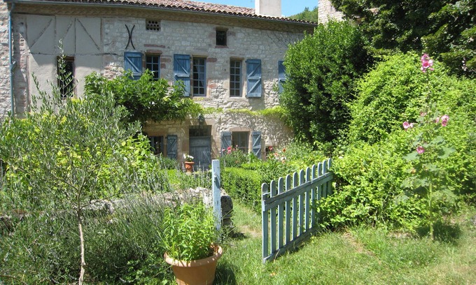 Labarthe-Bleys Casa | Maison de Charme au Pied de Cordes