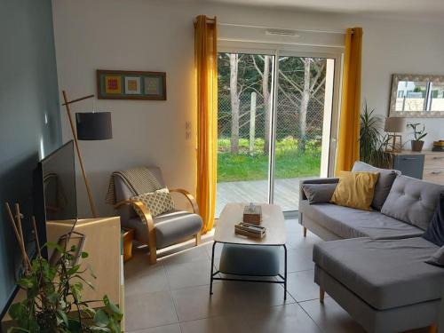 Chinon Casa | Maison de la croix Marion
