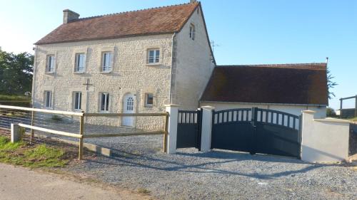 Pertheville-Ners Casa | Maison de la Delle