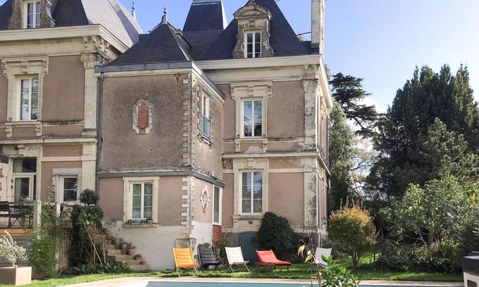 Faye-d'Anjou Cama Y Desayuno | Maison de maître avec piscine et jardin - cœur des Coteaux du Layon, proche Angers et Saumur - FR-1-622-55