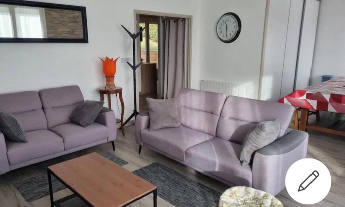 Bort-les-Orgues Casa | Maison de Nicolas et Sonia