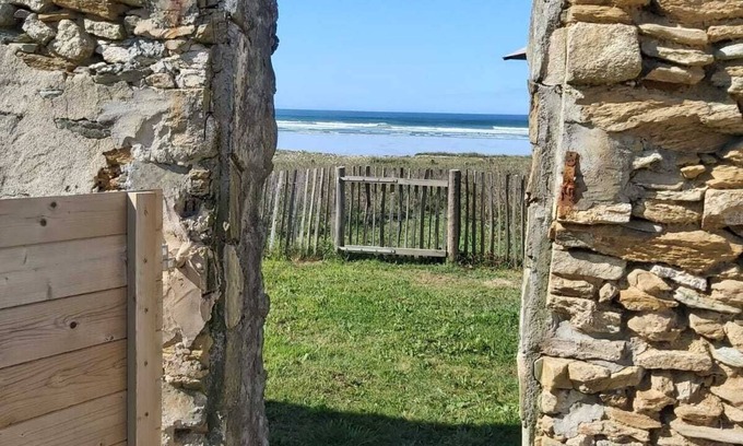 Plovan Casa | Maison de Pêcheur Avec vue Imprenable, les Pieds Dans Leau !