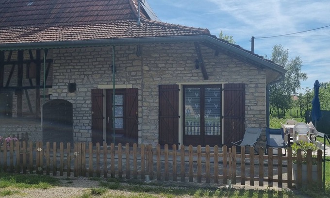 Montret Casa | Maison de Vacances à la Ferme en Bourgogne 4/6 Personnes