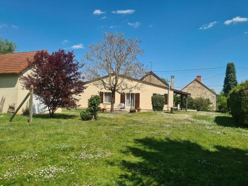 Baraize Casa | Maison de vacances en Berry avec jardin clos, proche plage et sentiers, animaux acceptés - FR-1-591-319