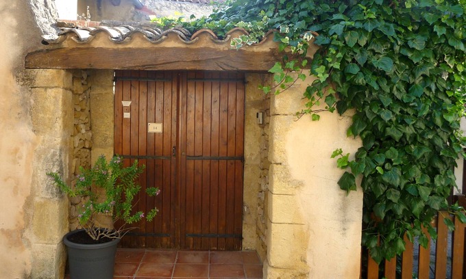 La Motte-dʼAigues Casa | Maison de Village Provençale