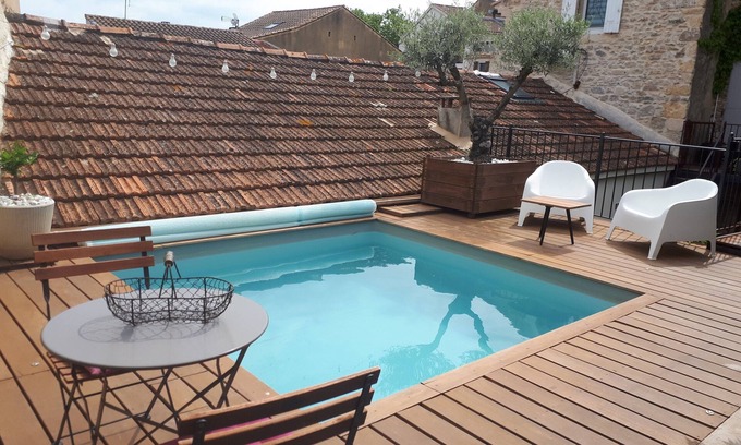 Laudun Casa | Maison de Village Avec Piscine en Terrasse