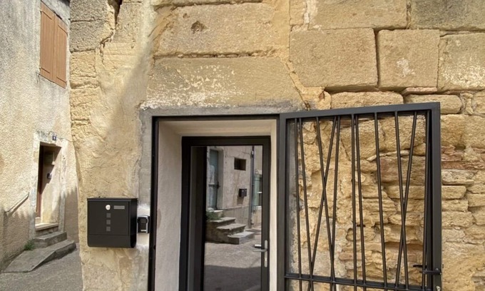 Remoulins Casa | Maison de Ville Pont du Gard Centre Historique