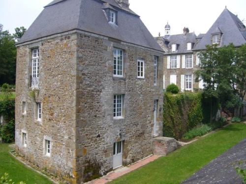 Rabodanges Casa | Maison du Chapelain avec Cheminée, Jardin et Animaux Acceptés - FR-1-497-54