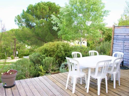 Rouret Casa | Maison Duplex 5p avec Terrasse, WIFI et Parking, Grospierres - FR-1-382-86