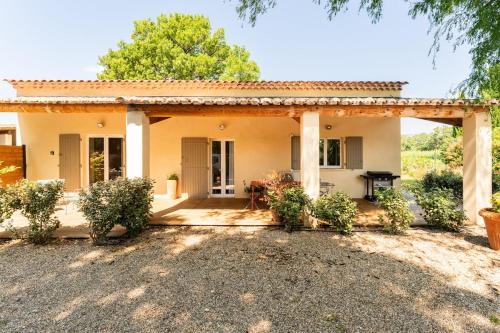 Moules Casa | Maison en campagne Arlésienne avec piscine