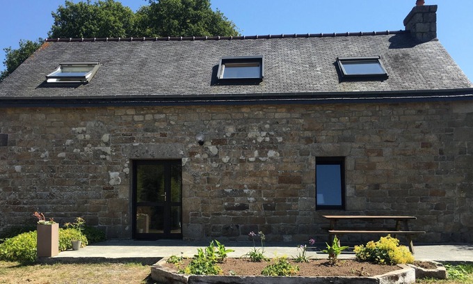 Plounevez-Moedec Cabaña | Maison en Granit Typique Rénovée