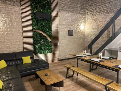 Andilly Casa | Maison en pierre à 15 min de LA ROCHELLE avec SPA