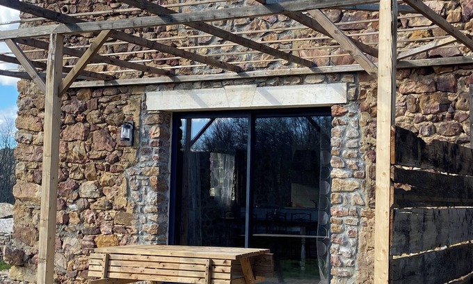 Aigueze Casa | Maison en Pierre Près des Gorges de Lardèche à Labri des Regards