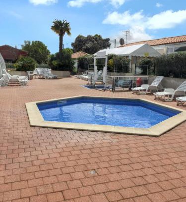 Saint-Pierre-d'Oleron Casa | Maison ensoleillée à Saint-Pierre-d'Oléron avec piscine partagée