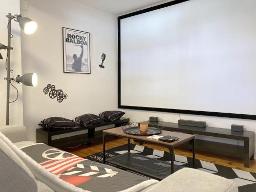 Riom Casa | Maison entière avec espace cinéma
