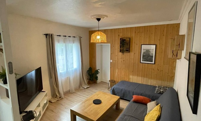 Vitre Casa | Maison Entiere Dans Vitré, Parking Privé