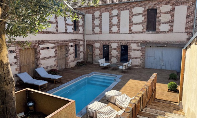 Eu Casa | Maison Eudoise, swimming pool and spa