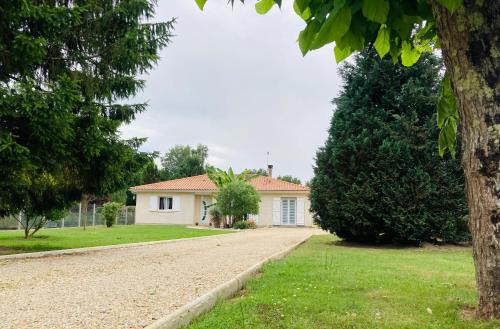 Saint-Genes-De-Fronsac Casa | Maison familiale avec jardin de 1500m2