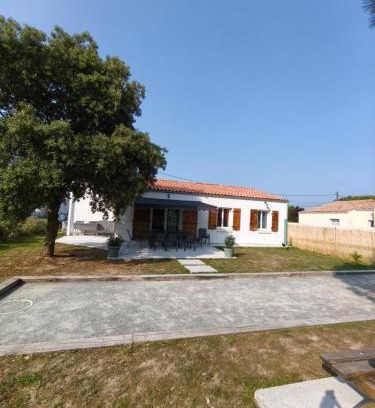 Le Chateau-d'Oleron Casa | Maison familiale et conviviale proche océan avec terrain de pétanque