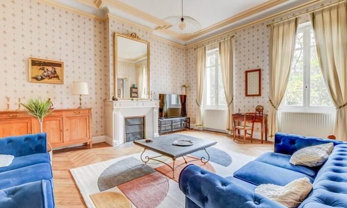 Labege Villa | Maison familiale - 11 personnes - Labège