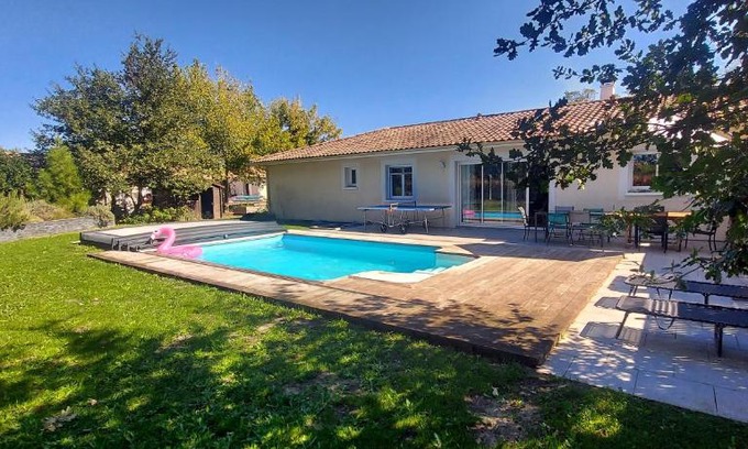 Le Barp Casa | Maison familiale au calme avec piscine securisee
