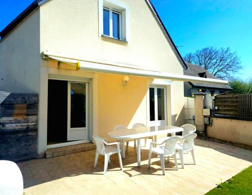 Luc-sur-Mer Casa | Maison Familiale & Confortable proche Plage