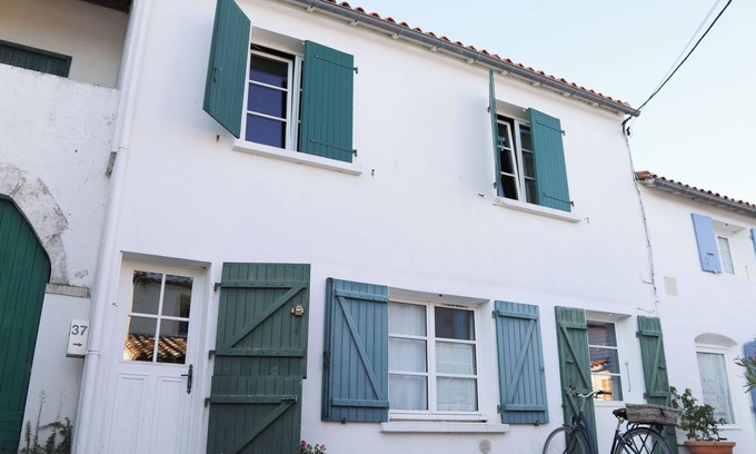 Loix Casa | Maison Familiale de 4 Chambres au Coeur de Loix - Location à la Semaine
