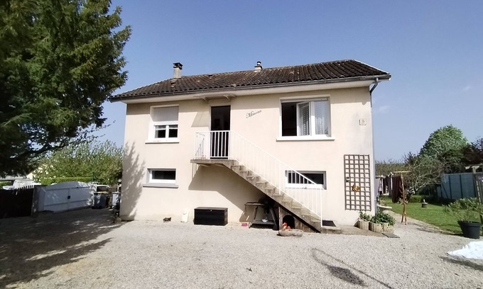 Beauregard-de-Terrasson Casa | Maison Individuelle A 13 KMS DE Lascaux Dans UN Village Typique Avec Commodites