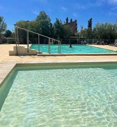 Saint-Saturnin-les-Avignon Casa | Maison confortable Saint-Saturnin