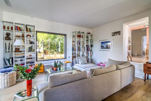 Bougival Casa | Maison Hippolyte - Welkeys