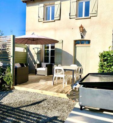 Val d'Issoire Casa | Maison Hirondelles Gîtes
