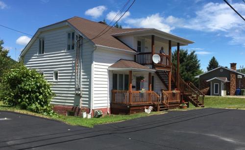 L'Anse-Saint-Jean Apartamento | Maison l'héritage