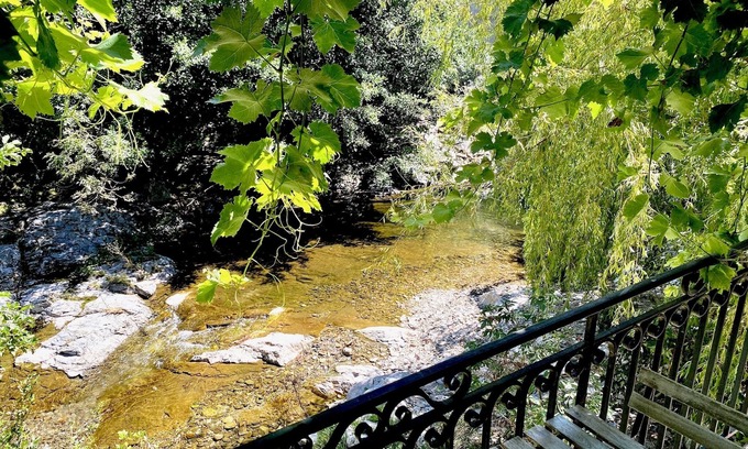 Villefort Casa | Maison les Pieds Dans L'eau