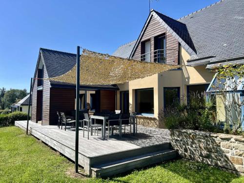 La Foret-Fouesnant Casa | Maison lumineuse La Forêt-Fouesnant proche plage, golf, avec salle de détente et 5 chambres - FR-1-481-158