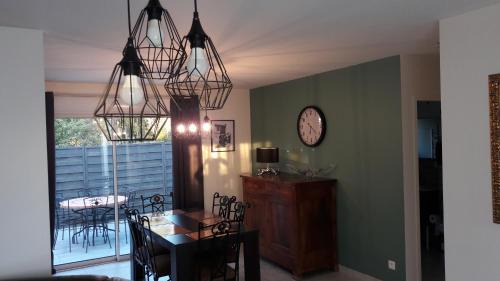 Saint-Maurice-sur-Fessard Casa | Maison meublée de la Varenne