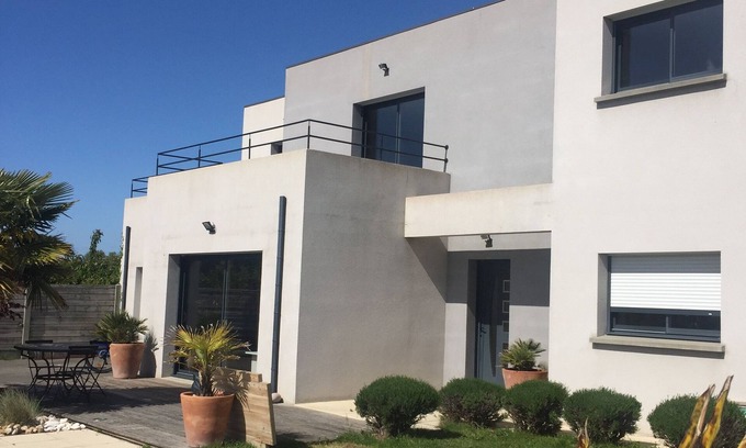 Anctoville-sur-Boscq Casa | Maison Moderne Avec Piscine Chauffée Dans la Baie du Mont st Michel 200m2