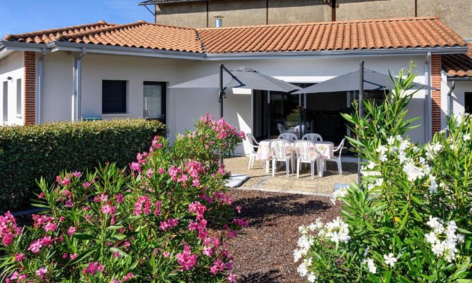 La Teste-de-Buch Casa | Maison moderne près plage Aiguillon - 2 chambres, terrasse, jardin, parking - Calme et confort - FR-1-420-63