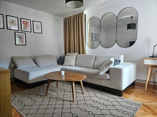 Uzice Apartamento | Maison Néphélé