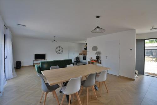 Ruoms Casa | Maison Noé Climatisation individuelle par pièce proche du centre-ville