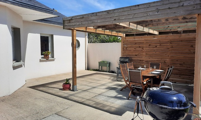 Ploudalmezeau Casa | Maison Plain-pied sur Terrain Clos, à Proximité du Port et des Plages
