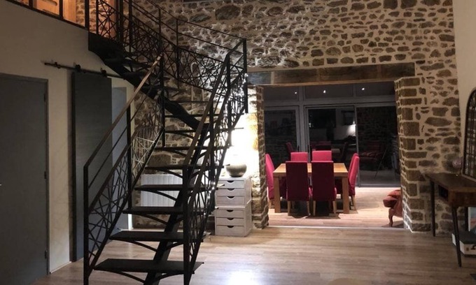Saint-Pierre-de-Plesguen Casa | Maison Pleine de Charme Avec Jacuzzi à Proximité de la Cité Corsaire