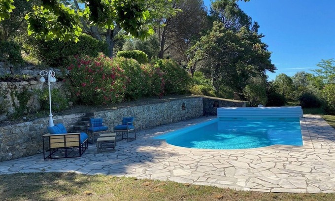 Saint-Paul-en-Foret Casa | Maison Provençale 6 Personnes à St Paul en Forêt
