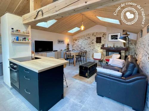 Brem Sur Mer Casa | Maison rénovée, loft artiste, Brem Sur Mer, 3 pers, WIFI - FR-1-231-336