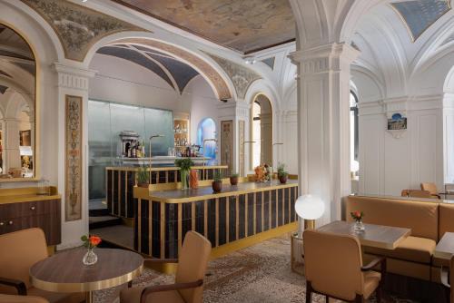 Rione IV Campo Marzio Hotel | Maison Roma Piazza di Spagna UNA Esperienze