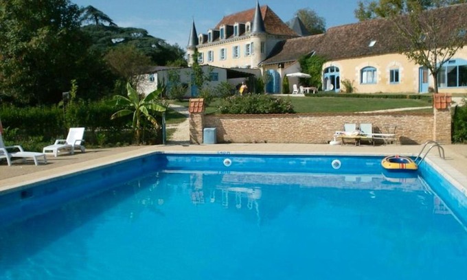 Queyssac Casa | Maison spacieuse au cœur de Queyssac avec jardin