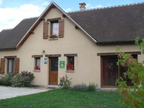 Chaon Casa | Maison spacieuse en Sologne avec grand jardin, proche randonnée, terrasse, parking privé - FR-1-491-437