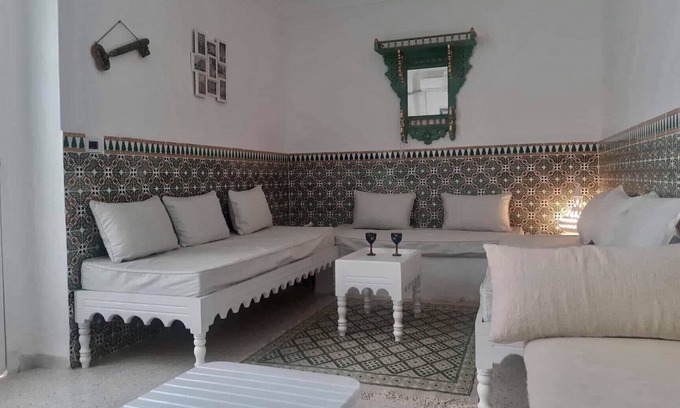 Medina Casa | Maison Style Arabe Avec Patio à Deux pas de la Plage et au Cœur de la Médina